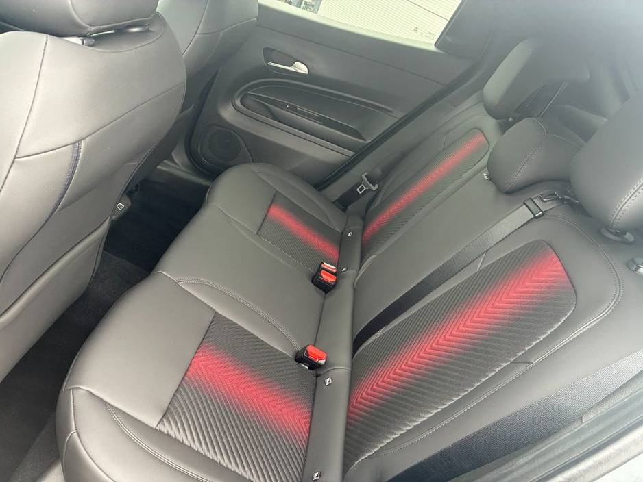 2026 Alfa Romeo Junior Ibrida €44,345