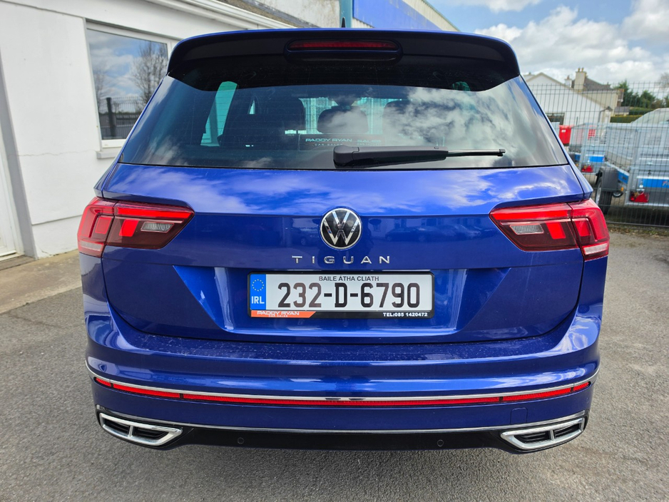 2023 Volkswagen Tiguan - image 8