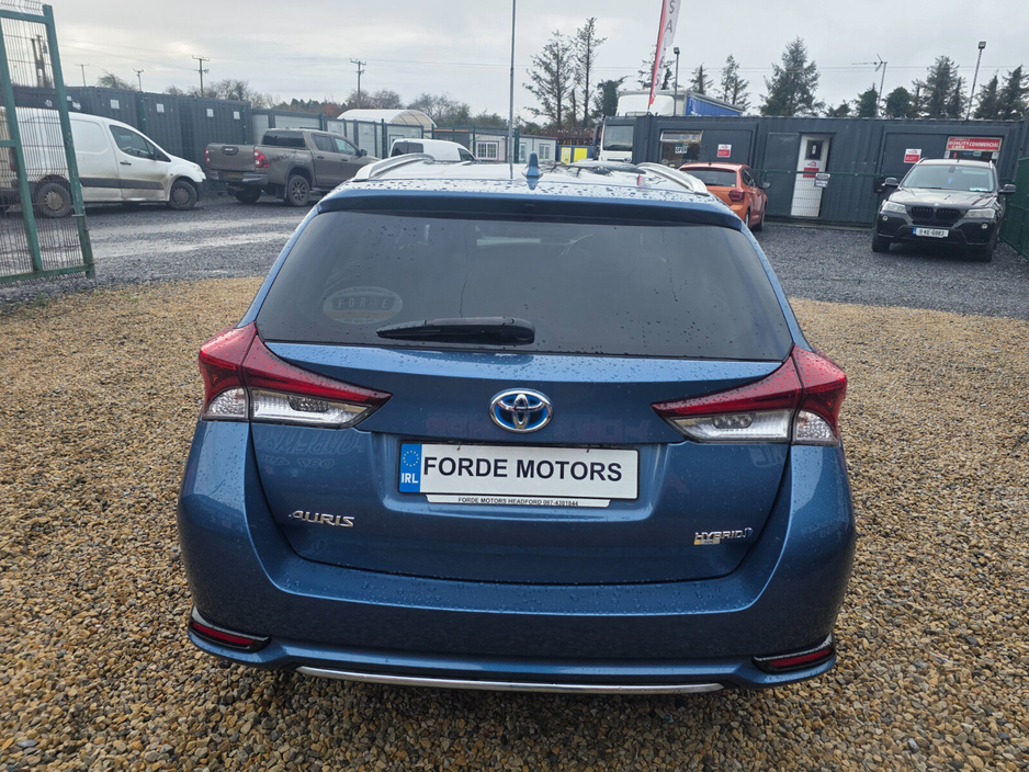 2017 Toyota Auris Hybrid Sol Touring Sports €16,950