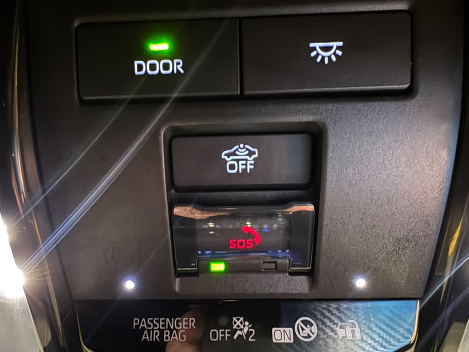 2025 Toyota Landcruiser - image 24