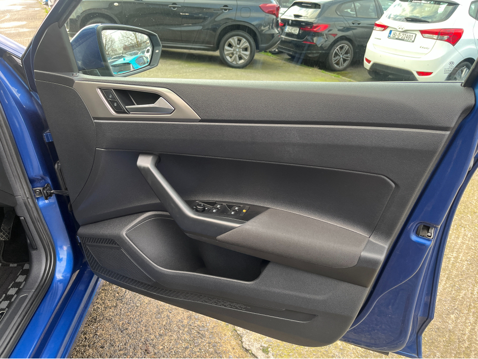 2021 Volkswagen Polo COMFORTLINE AUTOMATIC 1.0 PETROL //ADAPTIVE CRUISE CONTROL//KEYLESS ENTRY//REVERSE CAMERA// €18,950