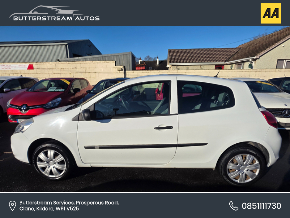 2012 Renault Clio - image 6