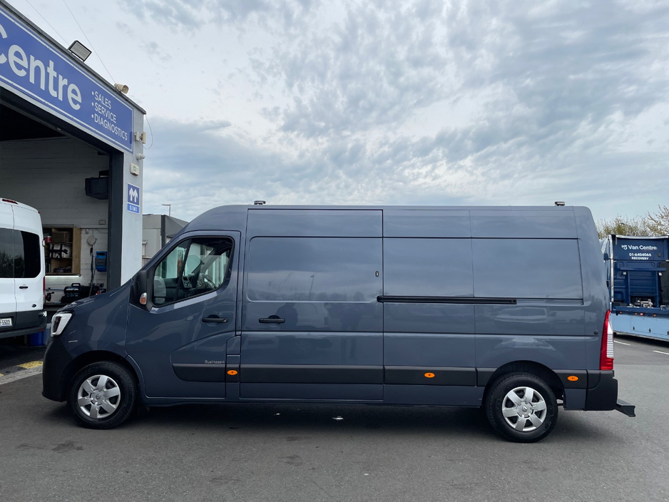 2023 Renault Master - image 11