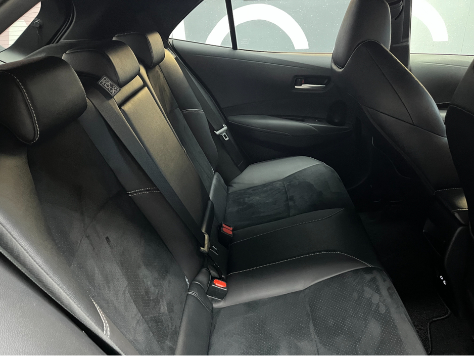 2023 Toyota Corolla - image 12