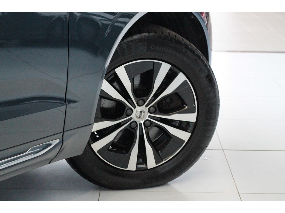 2021 Volvo XC60 T6 Inscription Expression €38,899