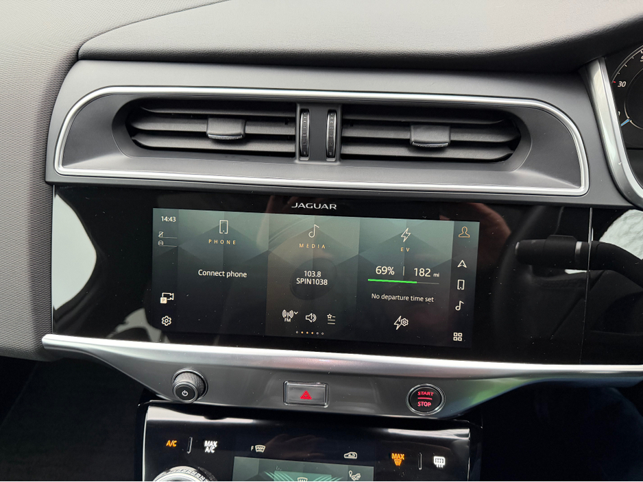 2024 Jaguar I-Pace 2 YEAR AA PLATINUM WARRANTY//R-DYNAMIC EV400 BLACK EDITION//IMMACULATE THROUGHOUT//PANORAMIC ROOF//SIMI AND AA DEALER €39,950