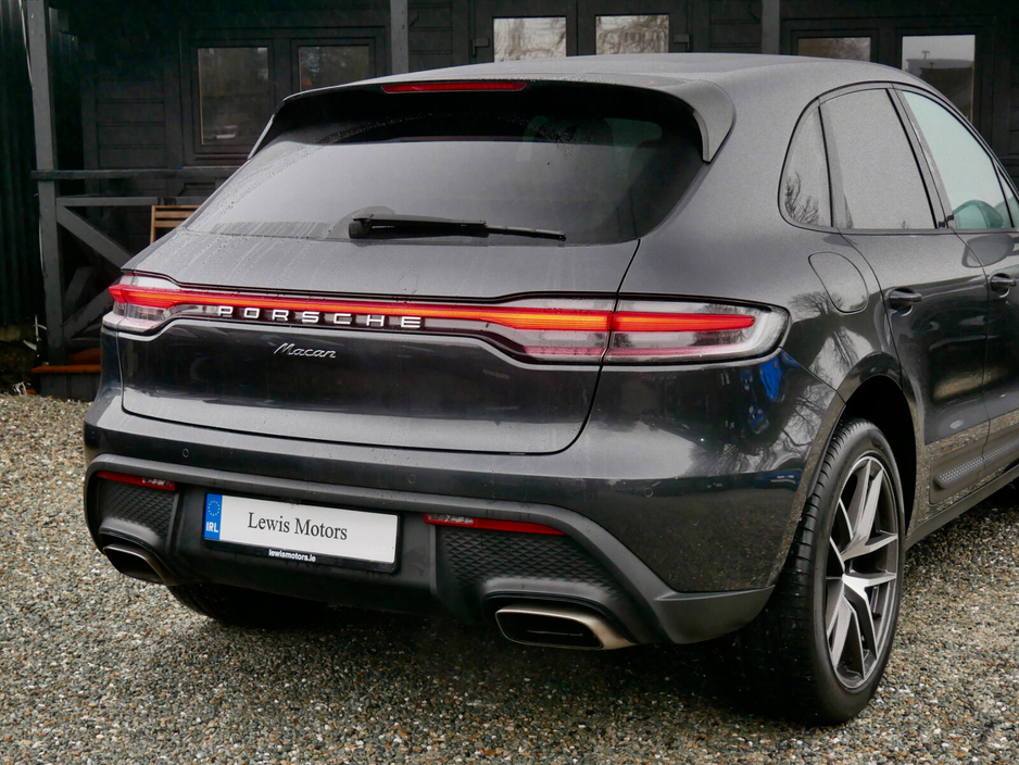 2023 Porsche Macan Macan T €69,950