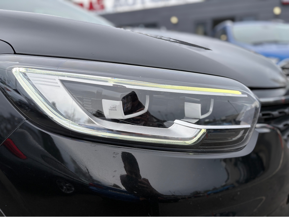 2020 Renault Kadjar - image 18