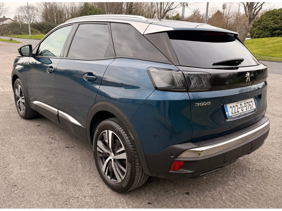 2022 Peugeot 3008 - image 9