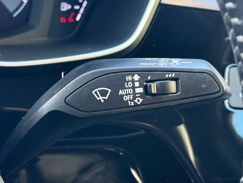 2020 Audi Q3 - image 24