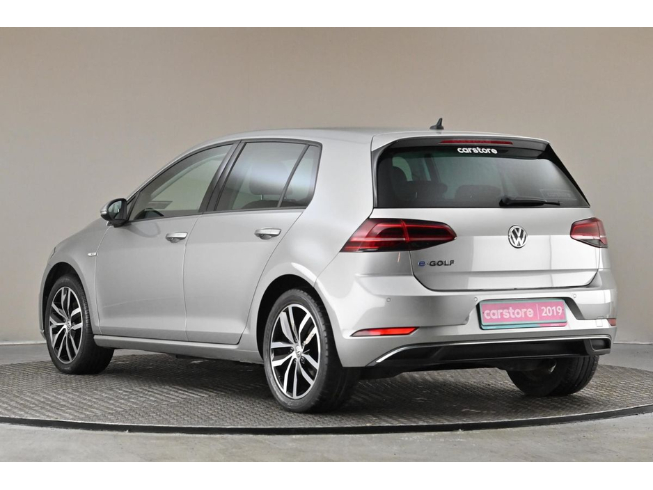 2019 Volkswagen E-Golf - image 7