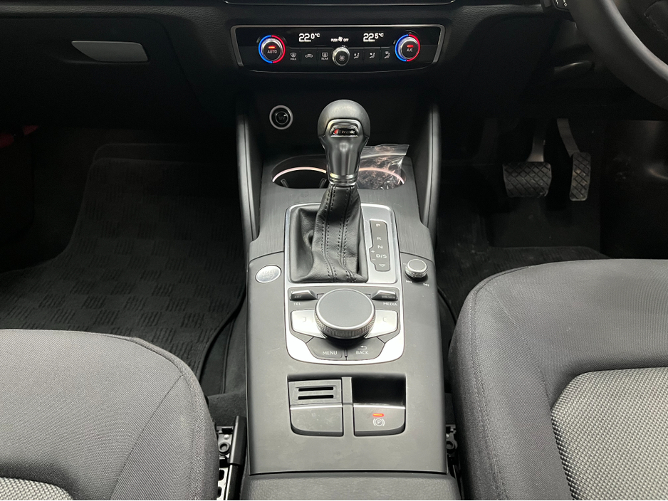 2018 Audi A3 €17950 2018 AUDI A3 SPORTBACK TFSI 1.4 AUTOMATIC / CRUISE CONTROL / REVERSE CAMERA AND MORE €17,950