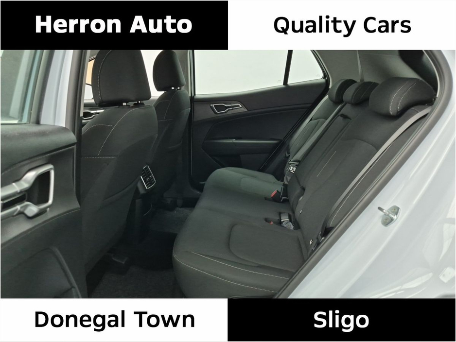 2022 Kia Sportage - image 6