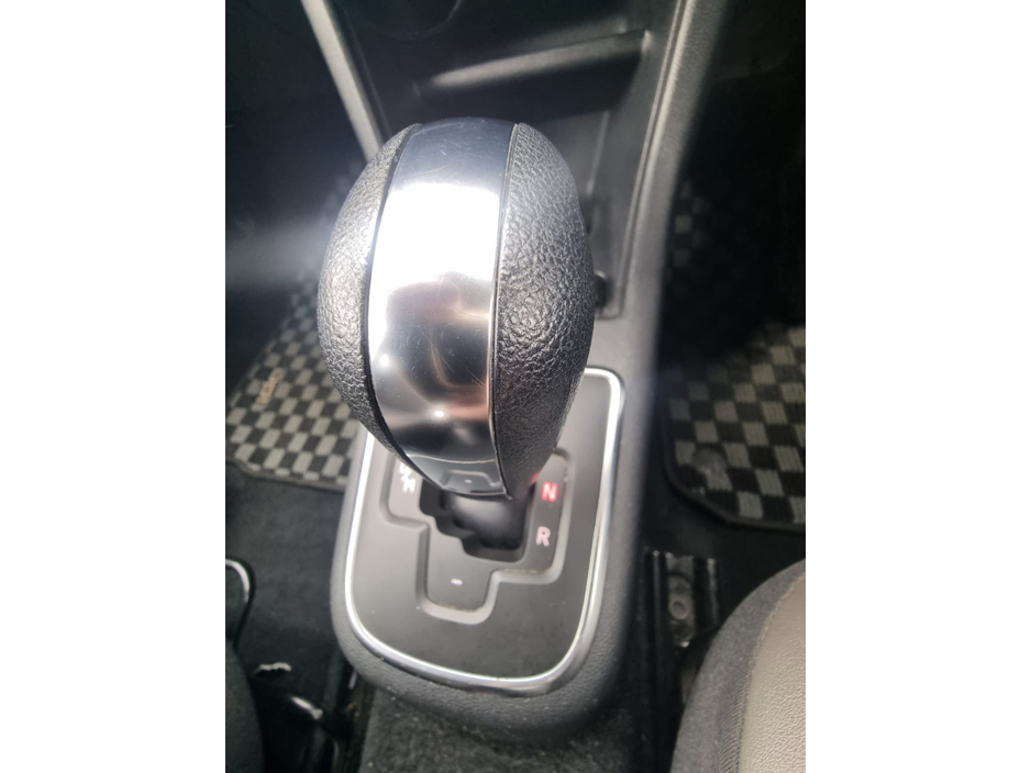 2014 Volkswagen up! - image 15