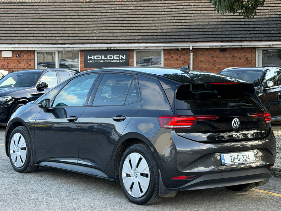 2021 Volkswagen ID.3 - image 11