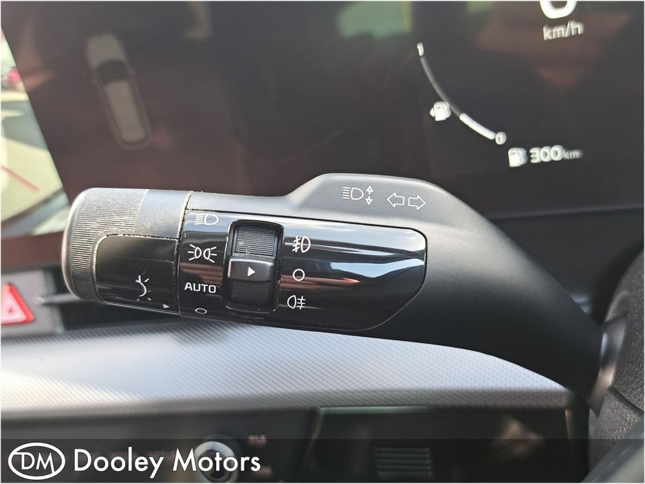 2022 Kia Sportage - image 22