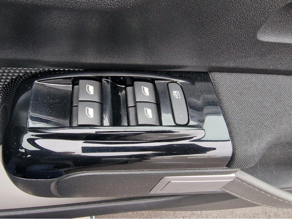 2017 Citroen C3 FLAIR PURETECH **LOW MILAGE** €9,950