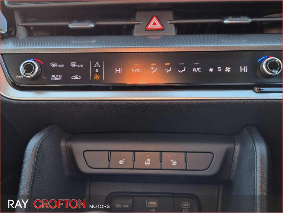 2022 Kia Sportage - image 13