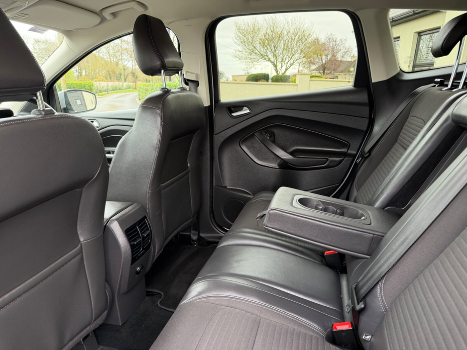 2018 Ford Kuga - image 18