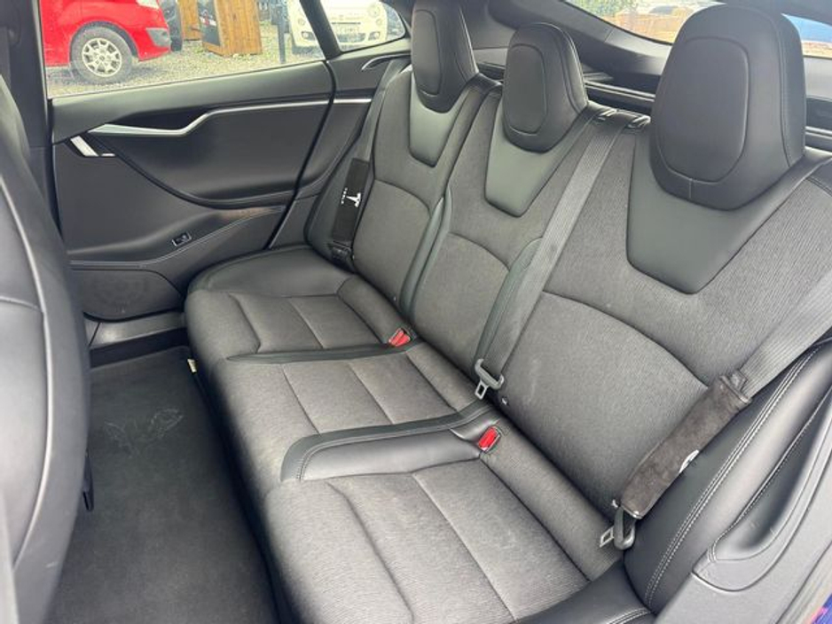 2018 Tesla Model S - image 11