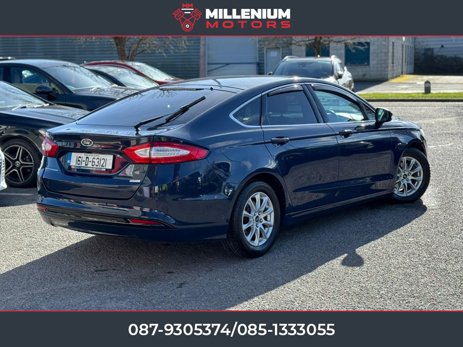 2016 Ford Mondeo - image 3