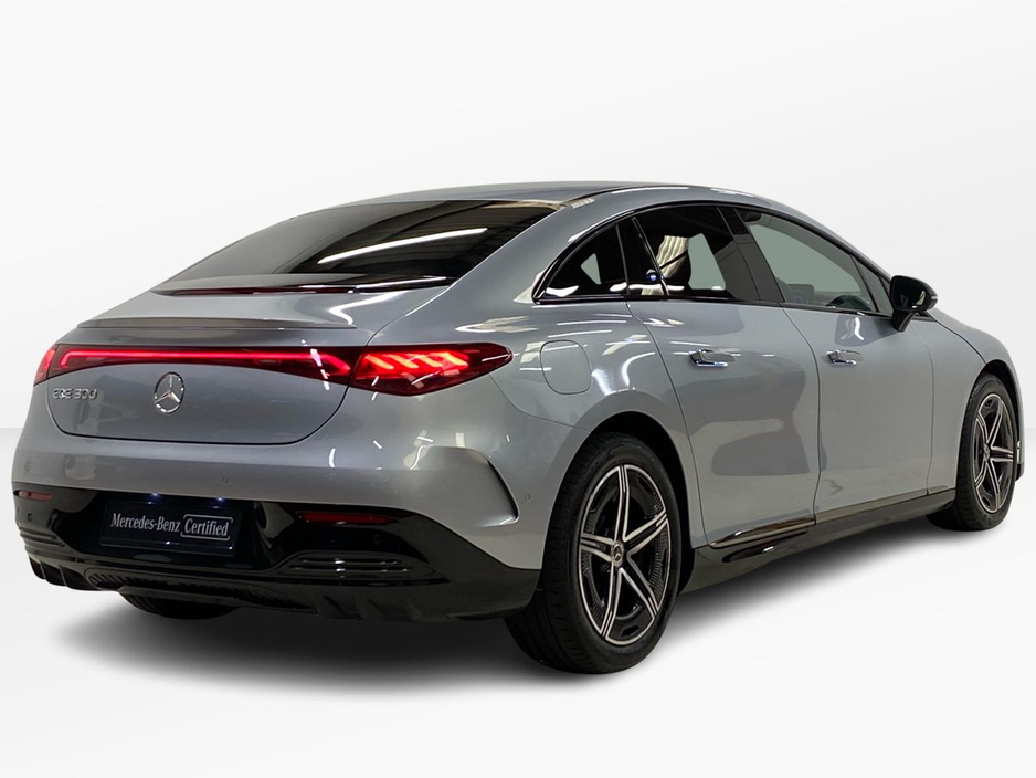 2025 Mercedes-Benz EQE - image 3