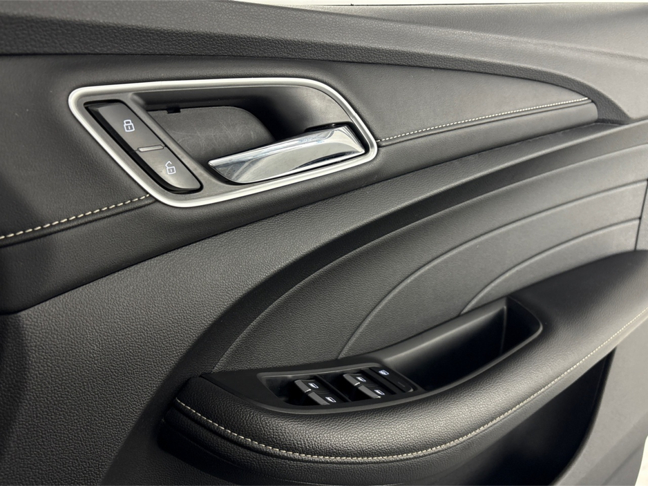 2022 MG 5 EXCLUSIVE**HEATED LEATHER SEATS**SEMI DIGITAL DASH**TOUCHSCREEN INFOTAINMENT**APPLE CAR PLAY**MULTIFUNCTIONAL STEERING WHEEL**CRUISE CONTROL**REVERSE CAMERA**PARKING SENSORS**KEYLESS START**ISOFIX** €18,995