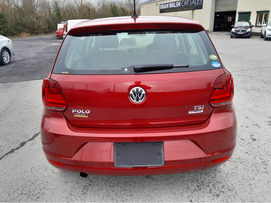 2016 Volkswagen Polo - image 6