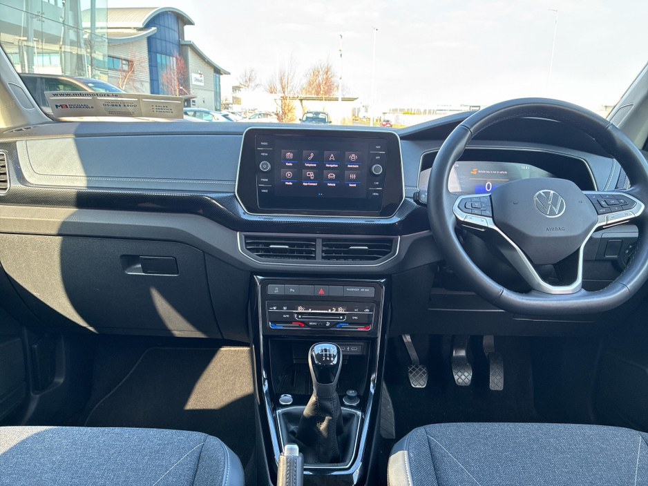 2025 Volkswagen T-Cross - image 8