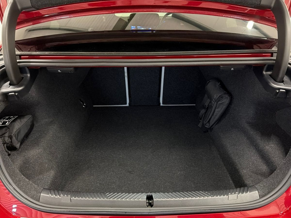 2024 BMW M5 - image 13