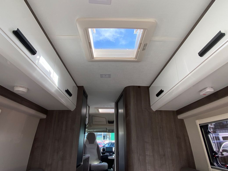 2026 Ford Transit Custom - image 22