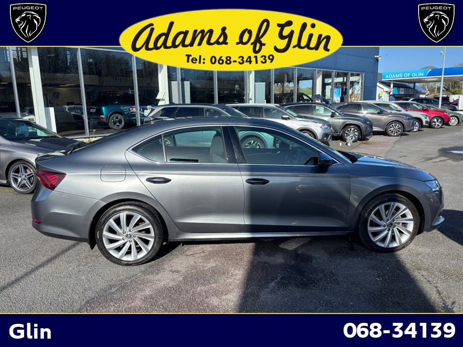 2023 Skoda Octavia - image 8