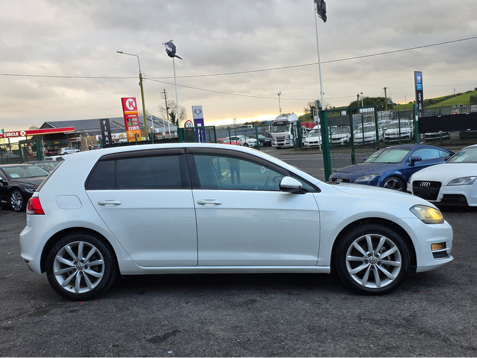 2015 Volkswagen Golf 1.4 HIGHLINE EDITION ALCANTARA SEATS REVERSING CAMERA - SIMI DEALER - LOW ROAD TAX BAND €14,750