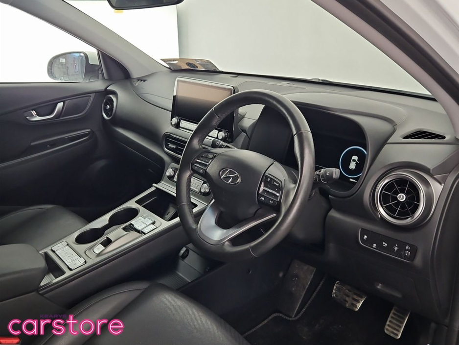 2023 Hyundai Kona - image 9