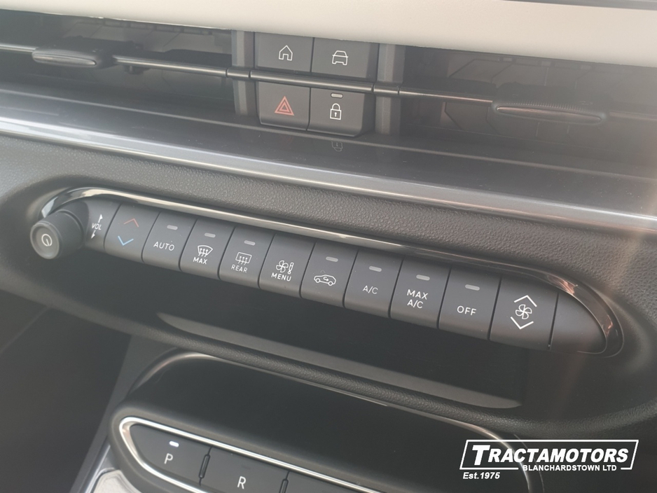 2025 Fiat 600 - image 17