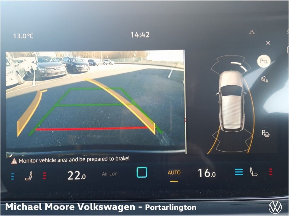 2026 Volkswagen Touareg - image 12