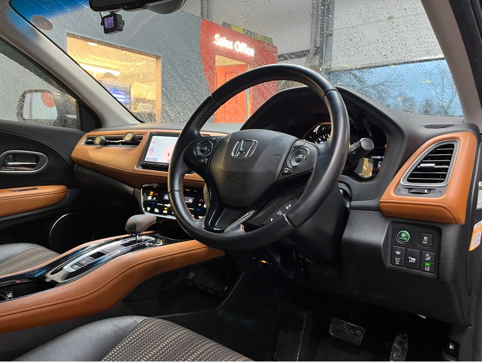 2017 Honda Vezel €17950! 2017 HONDA VEZEL HYBRID Z SENSING 1.5 AUTOMATIC / CRUISE CONTROL / REVERSE CAMERA / HEATED SEATS €17,950