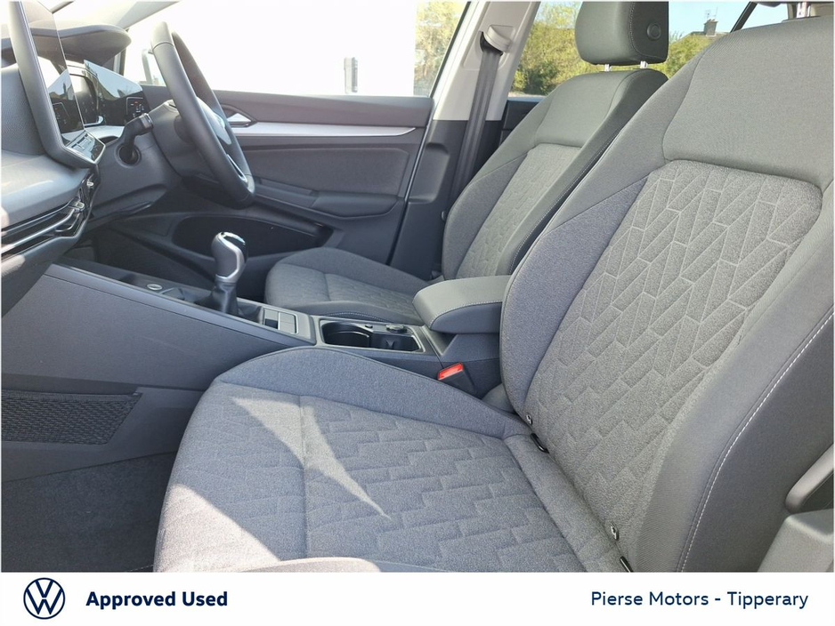 2025 Volkswagen Golf LAUNCH EDIT 1.5 TSI 115HP €32,950