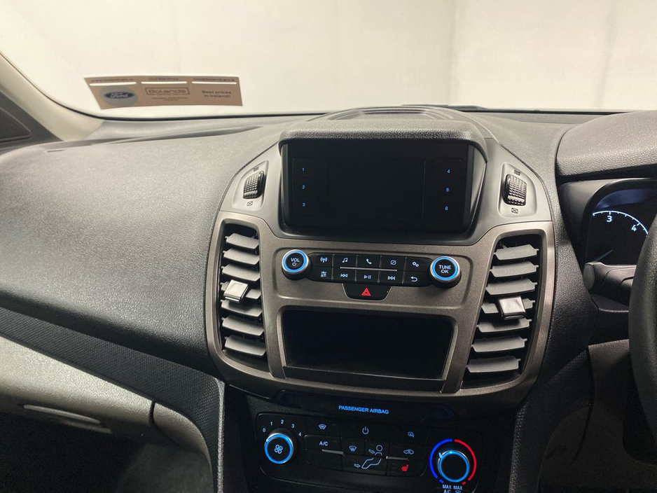 2023 Ford Transit - image 8