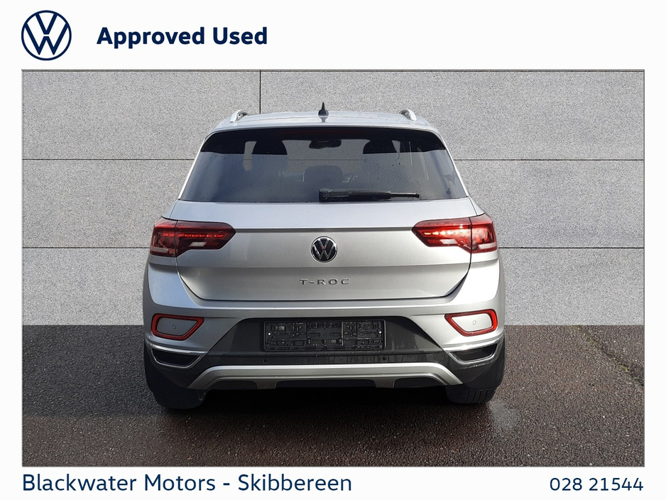 2022 Volkswagen T-Roc - image 14