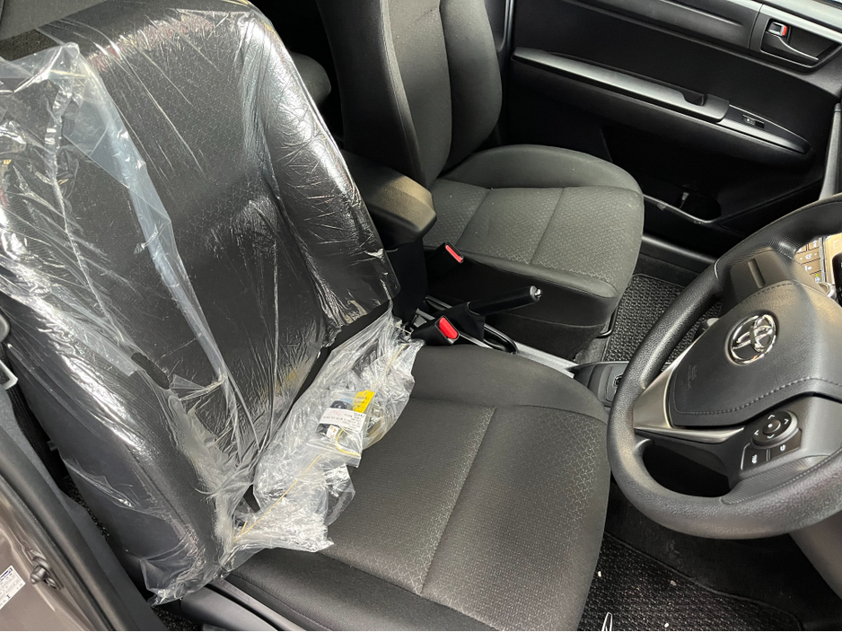 2025 Toyota Corolla - image 9