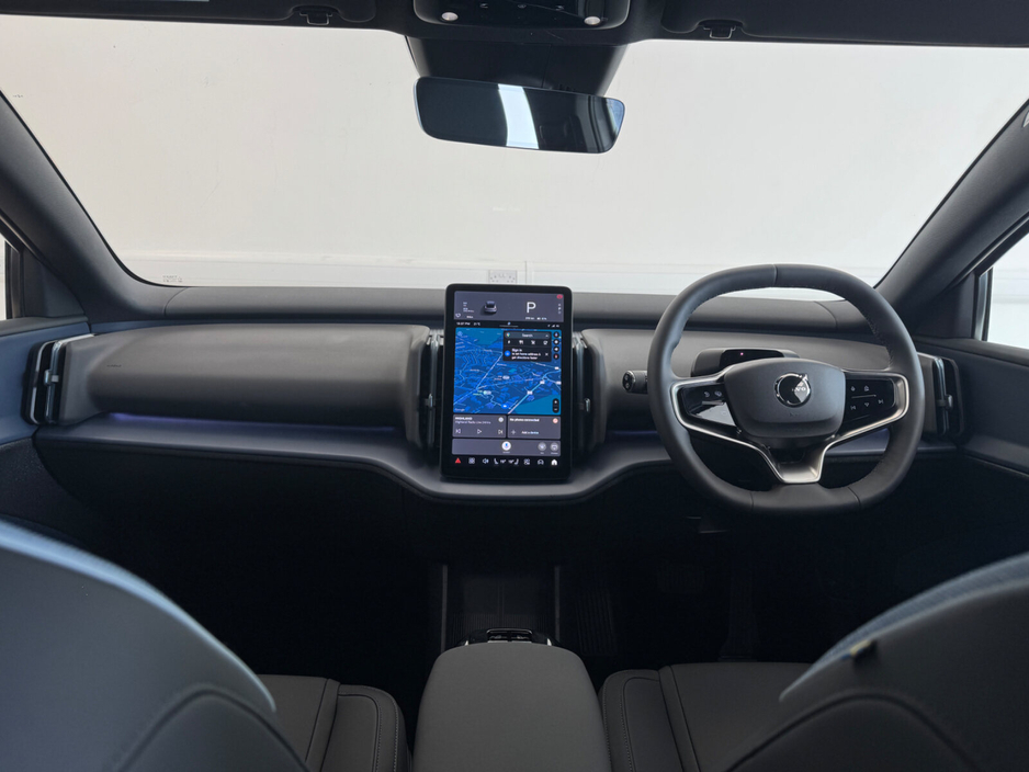 2026 Volvo EX30 - image 9