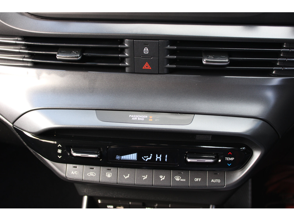 2024 Hyundai Bayon - image 16