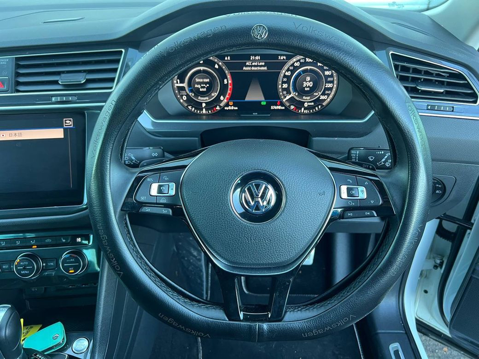 2018 Volkswagen Tiguan HIGHLINE 2.0 TDI 4MOTION // LEATHER HEATED SEATS // DIGITAL CLUSTER //360 SURROUND PARKING CAMERAS €26,900