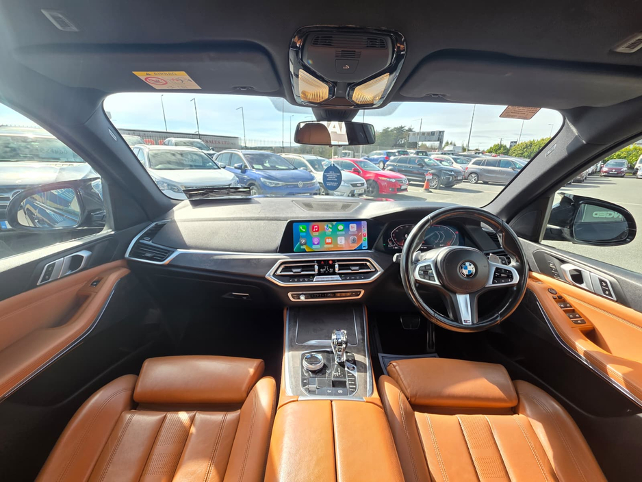 2019 BMW X5 - image 25