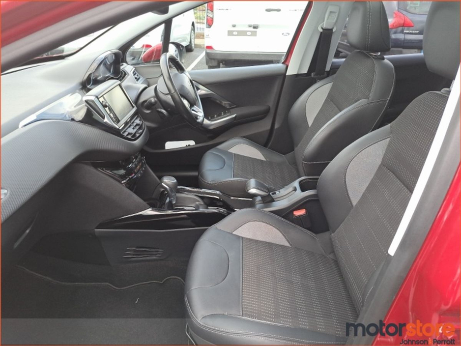 2019 Peugeot 2008 1.2 PureTech 110 Auto Allure €18,900
