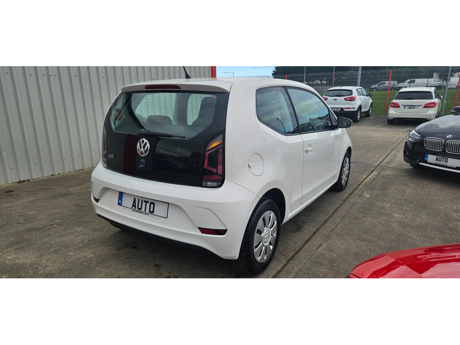 2017 Volkswagen up! automatic 3DR 1.0 facelift model €8,495
