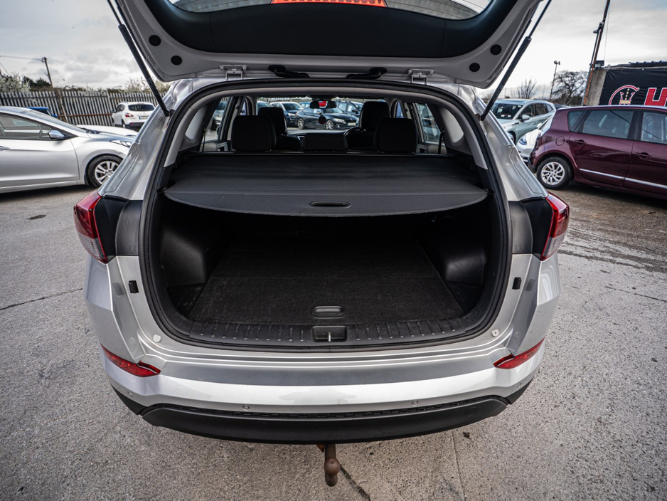 2016 Hyundai Tucson - image 27