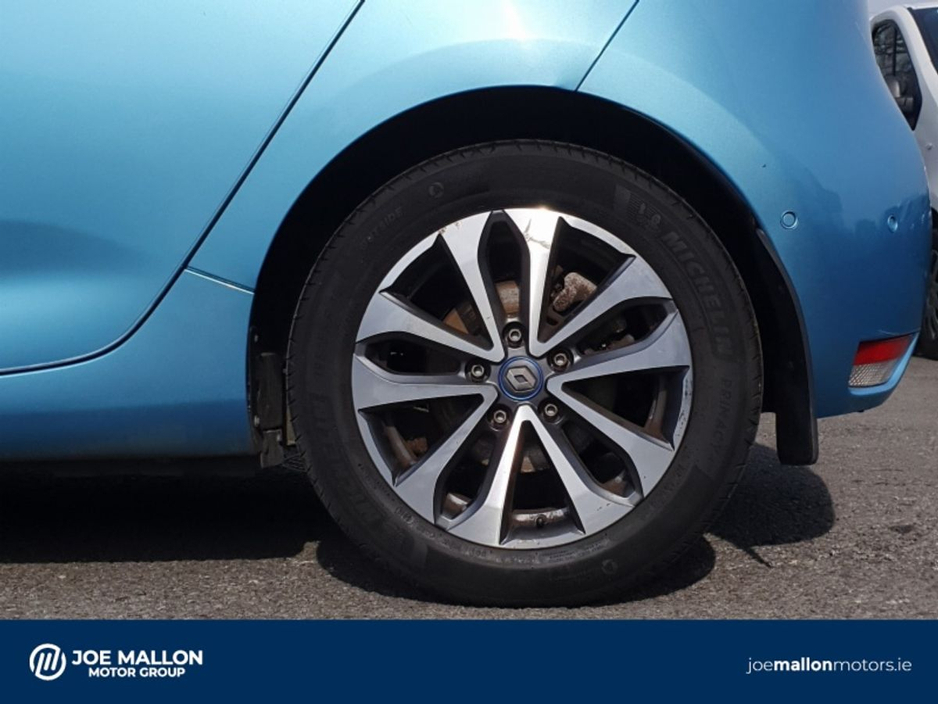 2020 Renault Zoe - image 17