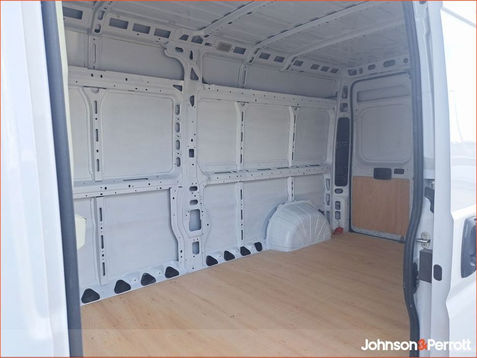 2022 Peugeot Boxer BOXER 335 L3 H2 2.2 HDI Diesel €20,325